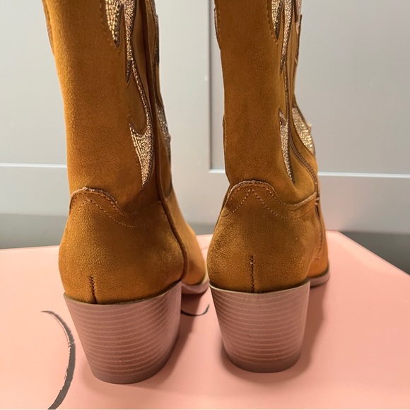 Wild Pair Lucah Women’s Cognac  Western Boots with Gold Accents, Mixed Sizes - Picture 6 of 10